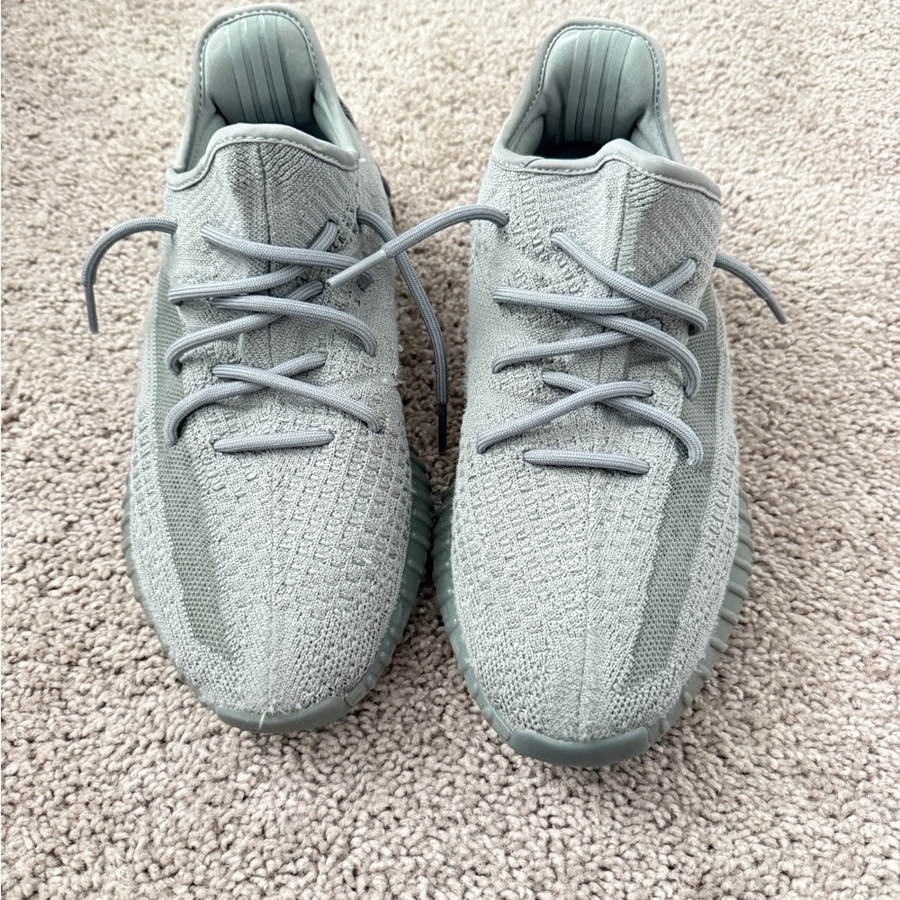 Yeezy Boost 350 V2 Gray Sneakers